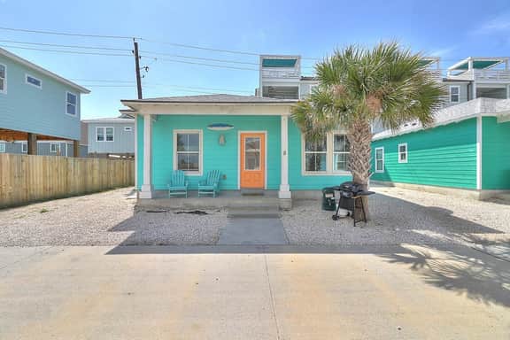Blue Wave~Community Pool~Family Friendly~Sleeps 10