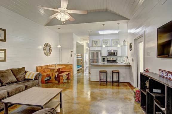 Gone Coastal~Private Breezeway~Family Friendly