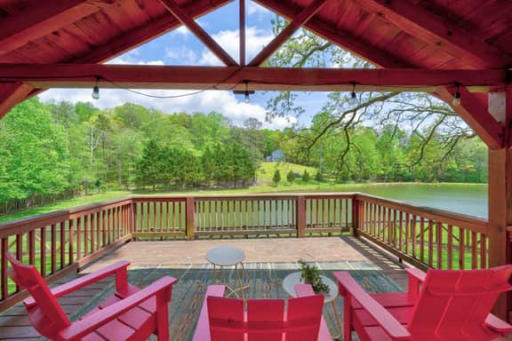 Lake Views | Hot Tub | Fire Pit | Micro Events