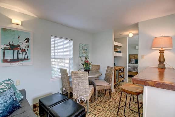 Kahuna Cottage- Family Friendly | Fenced Yard