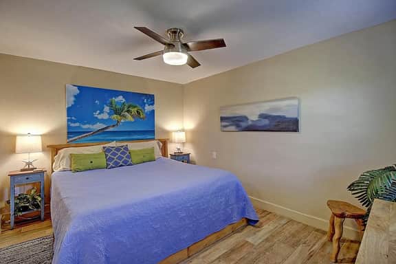 Private Cabana | 5 Min to Beach | Picnic Table