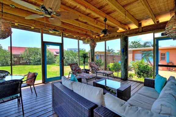 Private Cabana | 5 Min to Beach | Picnic Table