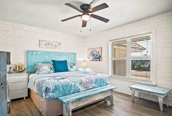 A Sunny Day at the Beach ~ WINTER TEXANS WELCOME!!