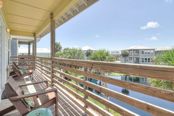 Brito Beach- View of Pond | Propane Grill