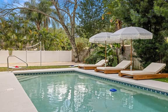 1 Mile to Beach • Private Pool Oasis •Volleyball