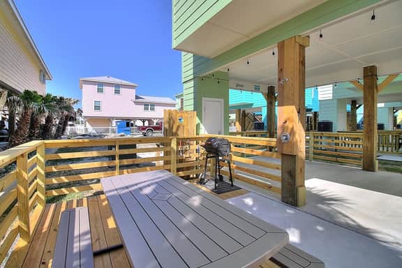 Sweet Home La Cabana~Patio & BBQ ~Community Pool