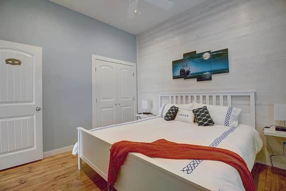 Sea Clusion- Golf Cart Friendly | Pet Friendly