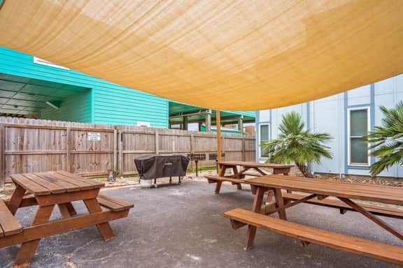 Seagull 26- Newly Renovated | Close to Beach