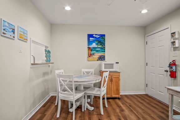 Seagull 26- Newly Renovated | Close to Beach