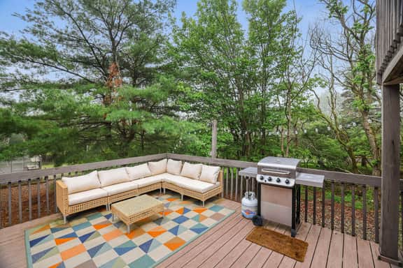 4 Br Mtn Cabin! Sauna~Hot Tub~Fire Pit~Putt Putt