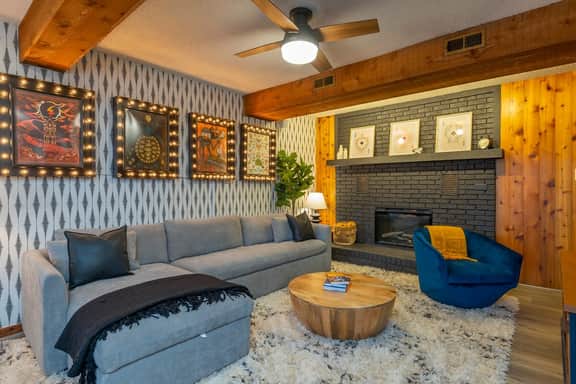 25 Min to Asheville ~ Game Room, Fire Pit, Hot Tub