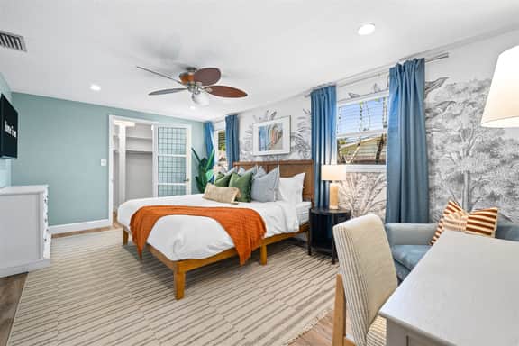 Minutes to Anna Maria Island | Pool & Mini Golf