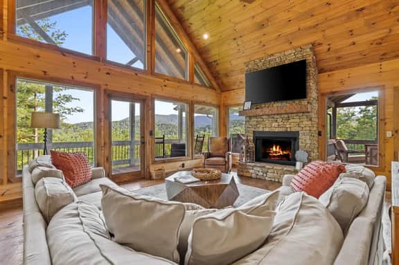 Surreal Views~Outdoor Fireplace Pool Table&Hot Tub