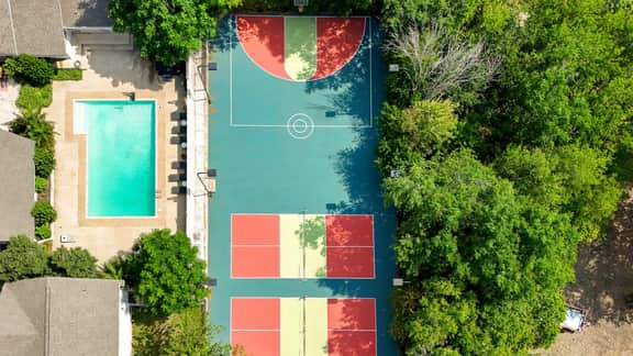 Huge Pickleball Mansion~Sleeps 26~Pool & Hot Tub