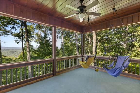 Views for Miles! Outdoor Fireplace~ Hot Tub
