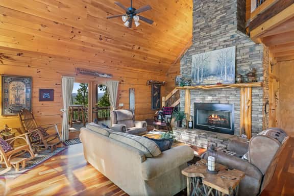 Views for Miles! Outdoor Fireplace~ Hot Tub - Image 2