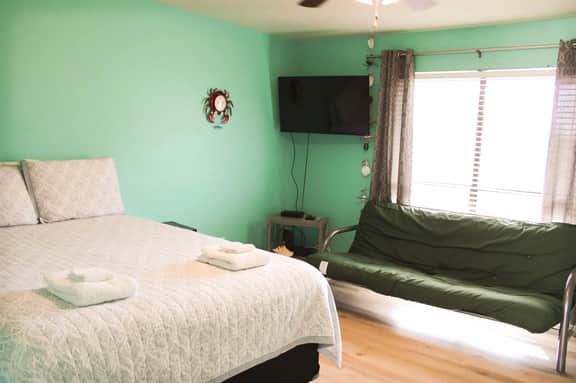 Cozy Canal Retreat Pool, Fishing, & Close to Beach