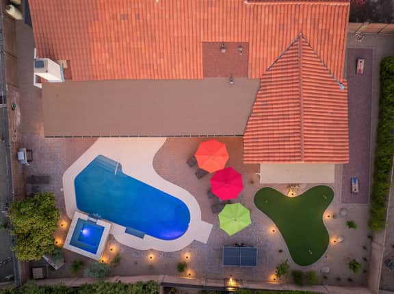 The Rusty Cactus - Heated Pool, Spa, & More!