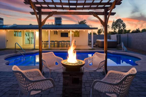 The Desert Daze: Minutes to Old Town | Pool & Spa - Image 5