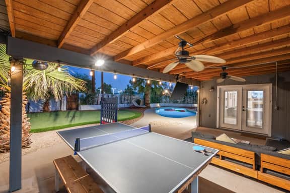 4 Br Tempe Retreat: Pool | Putt Putt | Pool Table
