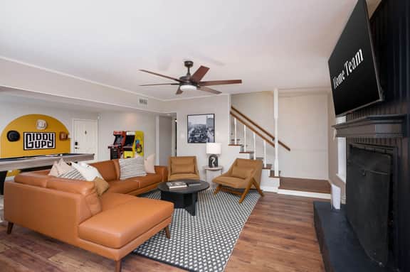 Giddy Up Getaway: Pool, Hot Tub & Family Fun!