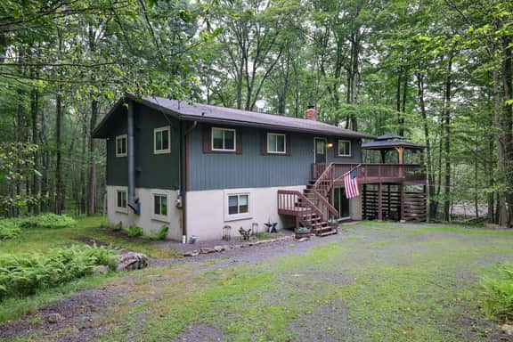 4 Br Cabin | Walk to Beach | Pool Table | Arcade