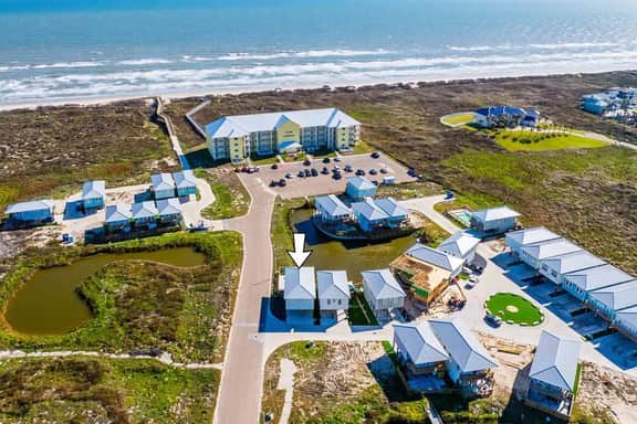 Save The Ales~Boardwalk~Private Pool~Sleeps 10!