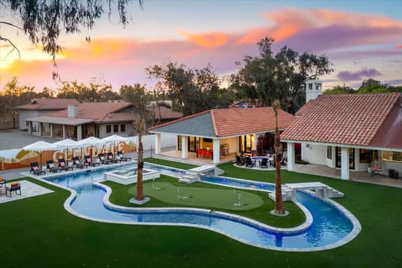 The Lazy Palm: Private Lazy River & Pickleball