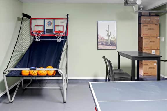 The Sunset Peak: Sleeps 18~Heated Pool~ Hot Tub