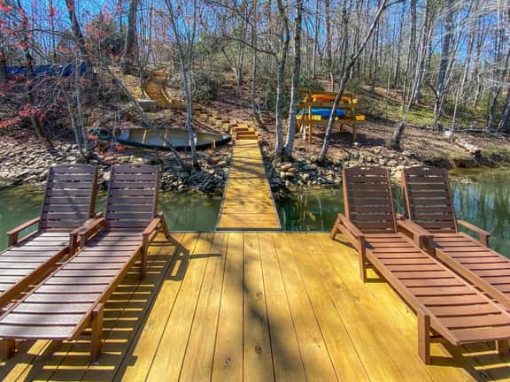 Lakefront~Dock~Hot tub~Firepit~Dog Friendly!