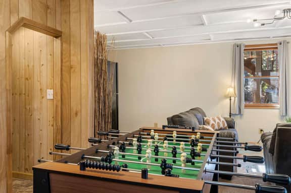 Rainbow Falls Cabin | Sauna | Hot Tub | Foosball