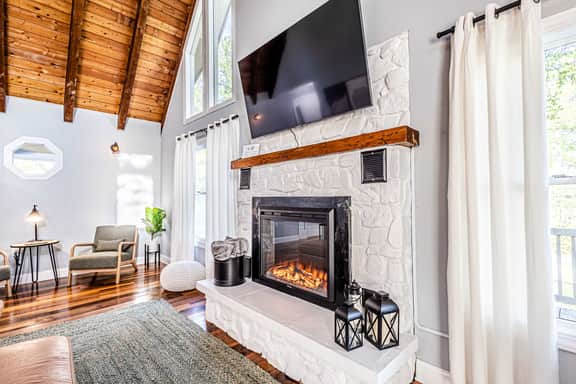 Cozy Family Getaway w/ Games, Hot Tub & Fire Pit