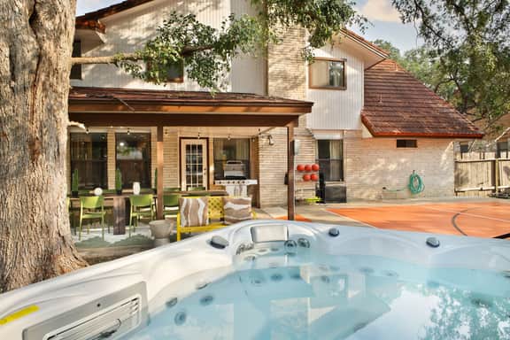 Poolside Pickleball • Heated Pool • Sleeps 20!