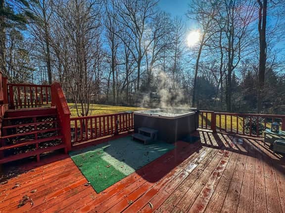 Sleeps 24 | Hot Tub | Game Room | Dog Friendly!