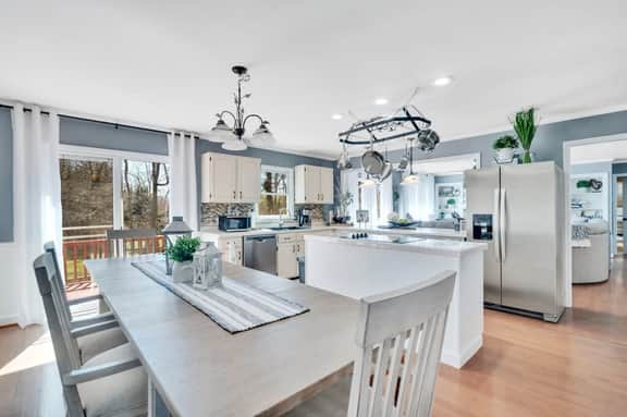 Sleeps 24 | Hot Tub | Game Room | Dog Friendly!