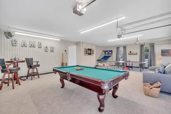 Sleeps 24 | Hot Tub | Game Room | Dog Friendly!