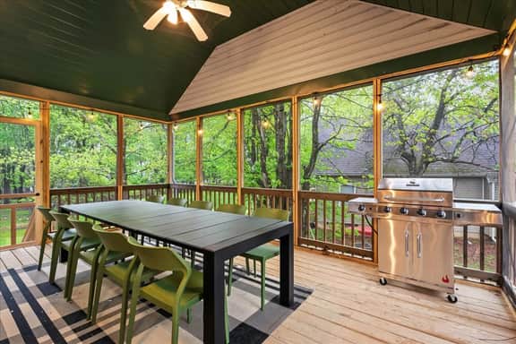 5 Br Sleeps 14! Hot Tub-Sauna-Movie Theatre-Arcade