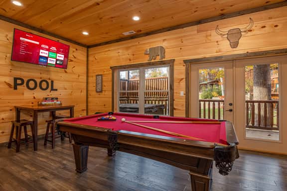 Modern Cabin • Movie Theater • Hot Tub • Game Room