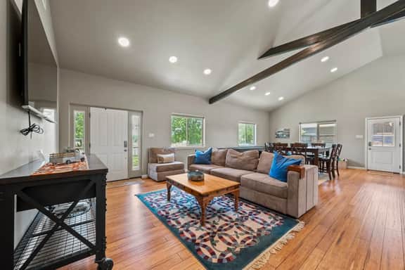The Live Oak: Pickleball-Hot Tub-Dog Friendly