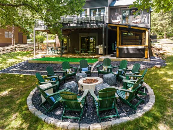 Modern Peaks • Hot Tub • Sauna • Theatre Room