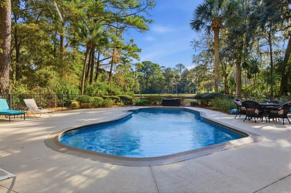 Vacation Paradise - Private Pool, Fire Pit & BBQ