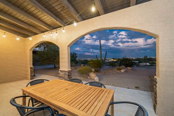 360° Mtn Views • Fireplace • Patio • Bird Watching