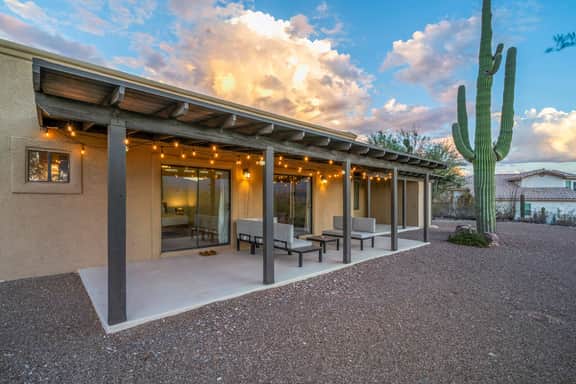 360° Mtn Views • Fireplace • Patio • Bird Watching