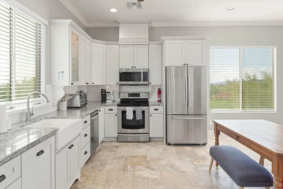 Cave Creek Luxe • 5BR w/ Casita • Pool & Views!