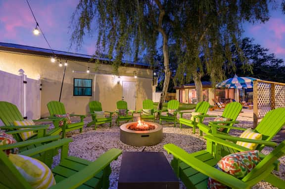 Sleeps 14 • Heated Pool • Spa • Arcade • Putt Putt
