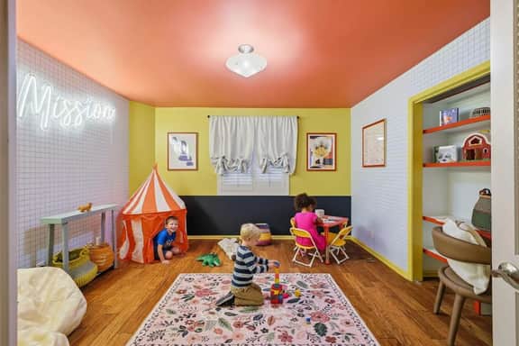 Sleeps 16! Heated Pool, Hot Tub, & Sport Court