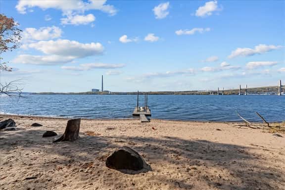 Waterfront Retreat • Private Beach • Dock • Views