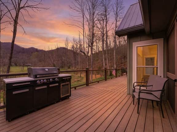 Private Ranch Escape • Hot Tub • Game Room • Grill