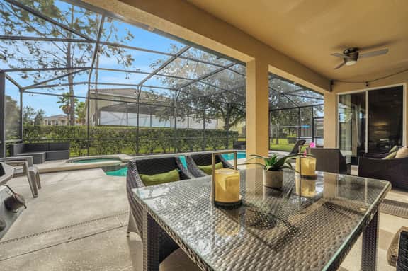 16 Mi to Disney • Pool • Game Room • Sleeps 10 - Image 4