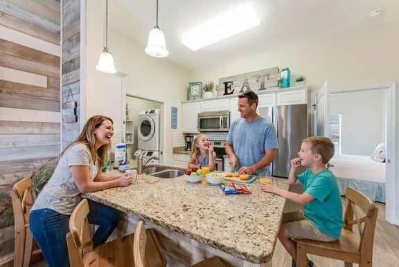 Walk to Beach~Private Hot Tub~Pool~Dog Friendly